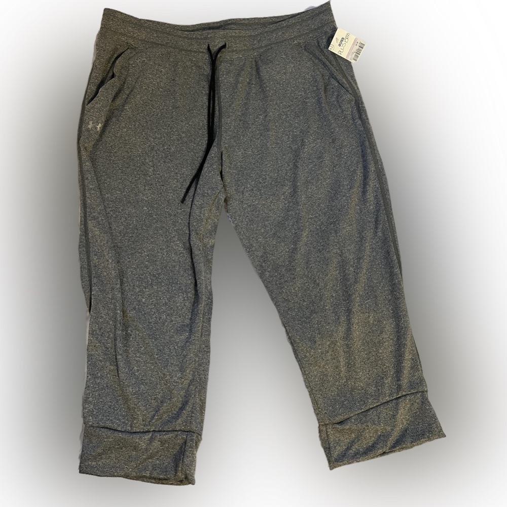 NWT Heat gear exercise capris (xl)